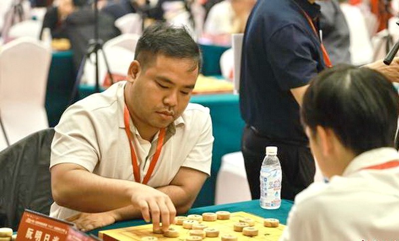 Lại Lý Huynh và Nhật Quang chia tay Kỳ Thành Bôi sau những trận đấu đầy bản lĩnh